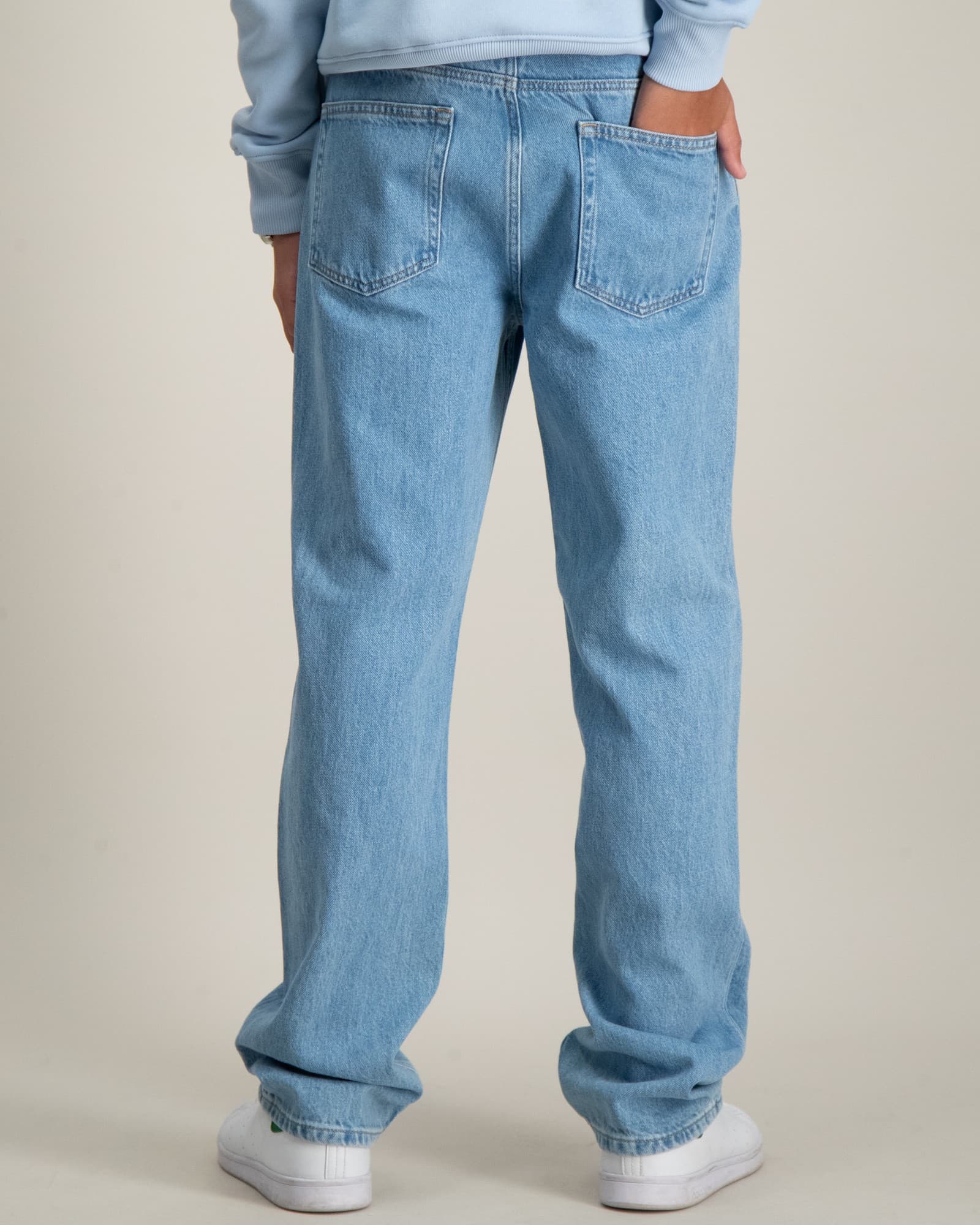 RELAXED JEANS