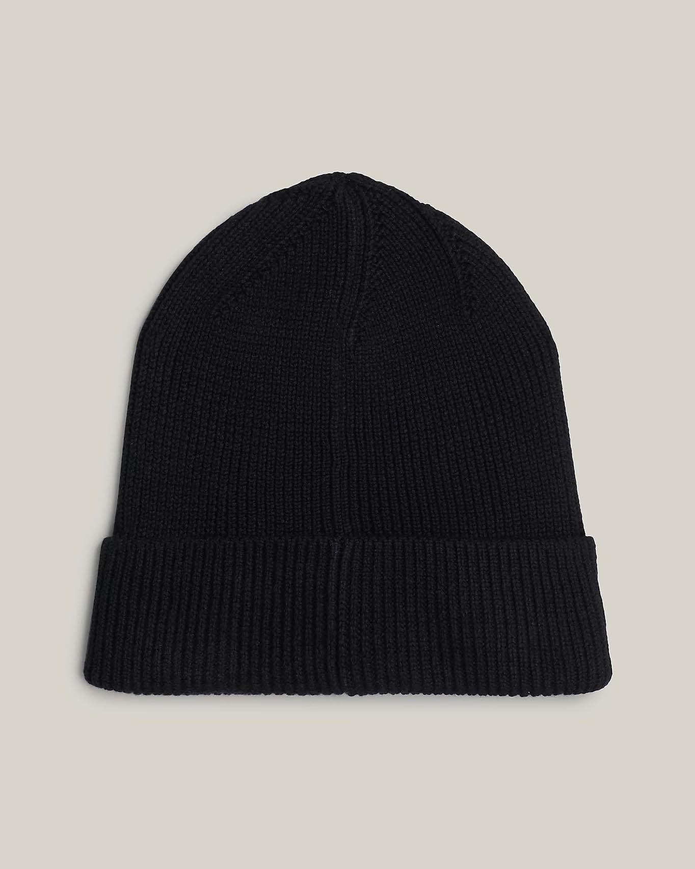 TJW ELONGATED FLAG BEANIE