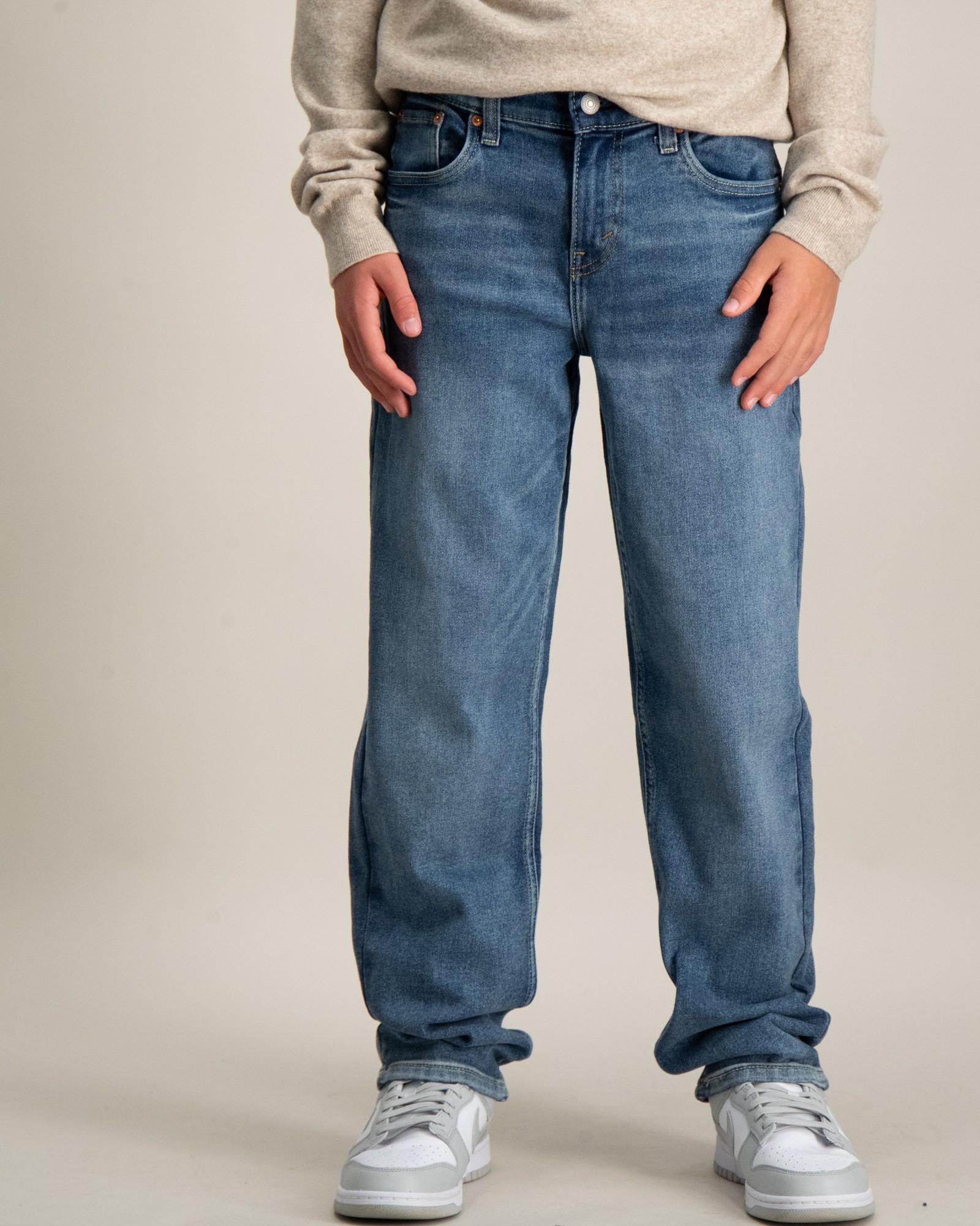 STAY LOOSE TAPER JEANS