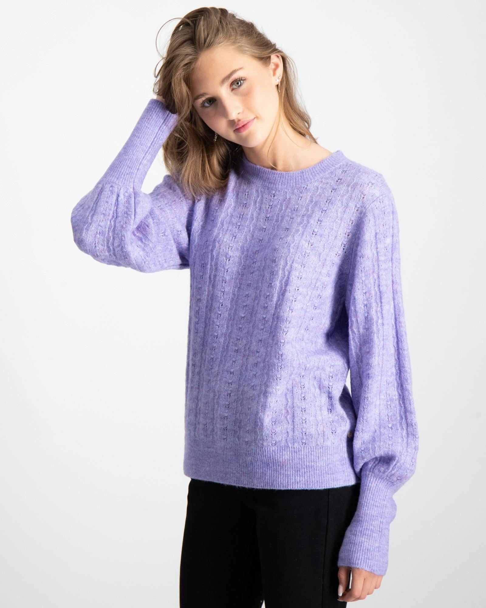 Knitted structured pullover