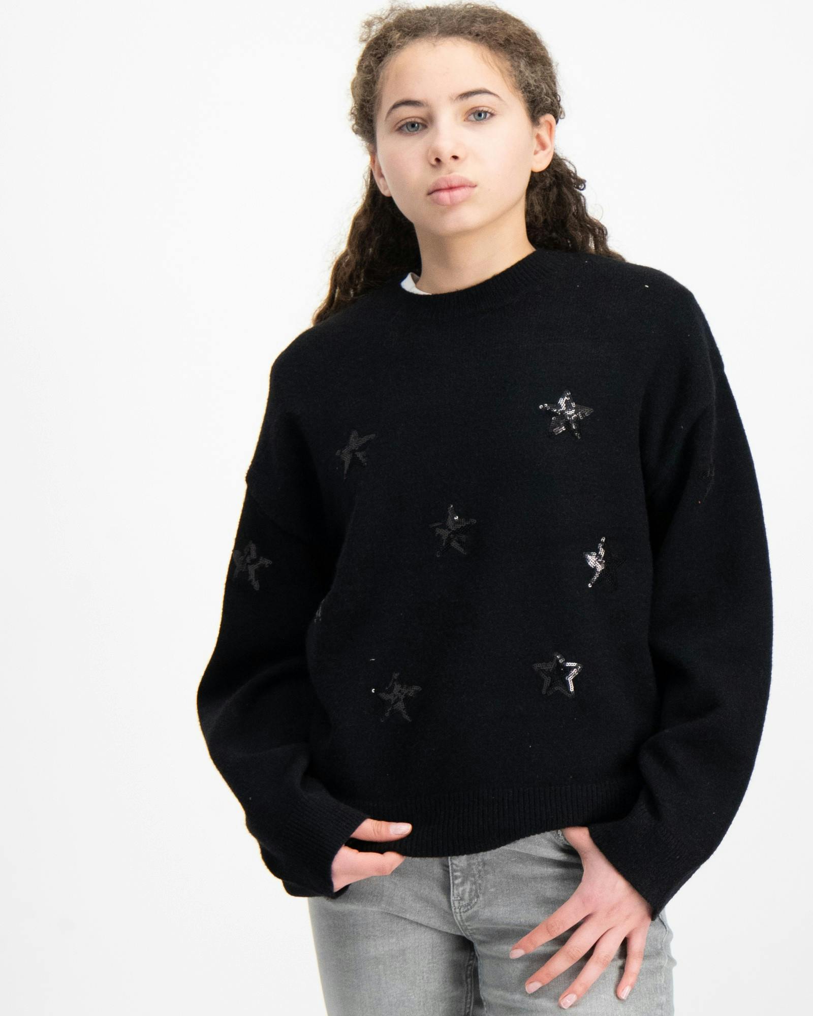 Y knitted star sweater